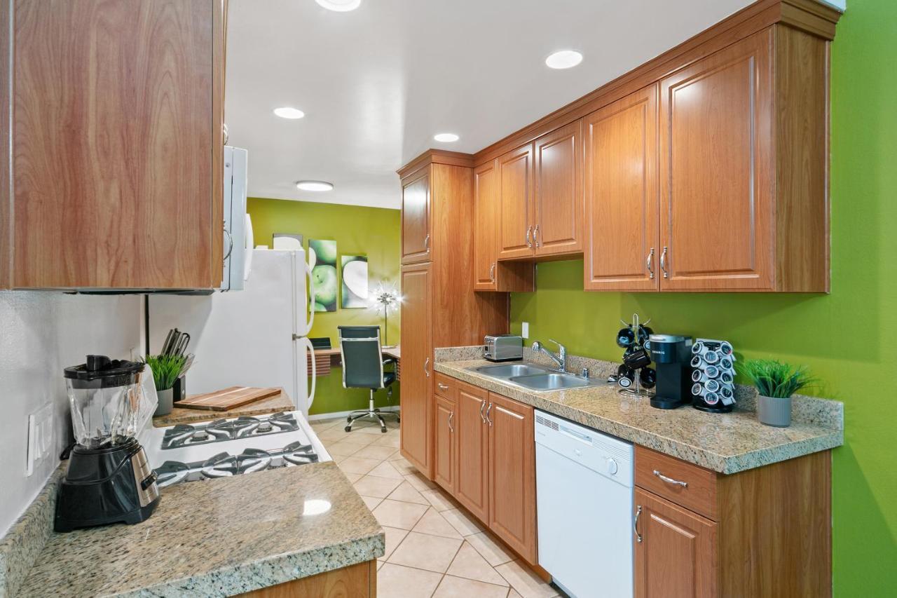 Beverly Hills Gem 1 Bedroom Apt With Parking 218 Los Angeles Luaran gambar
